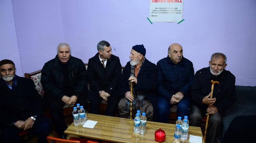 Başkan &Ccedil;ınar, Koyunoğlu Mahalle sakinlerinin taleplerini dinledi