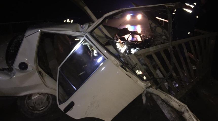 &Ccedil;anakkale&rsquo;de trafik kazası: 2 yaralı