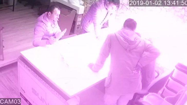 Tableti tamir ederken elinde patladı G2