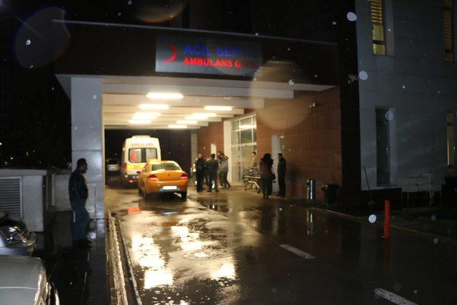 Adıyaman'da otomobil üniversite öğrencilerine çarptı: 1 ölü, 1 yaralı (2) - Yeniden