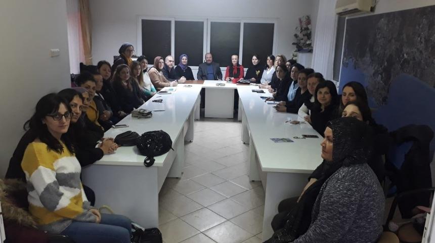 Altung&uuml;n, kadın kolları toplantısına katıldı