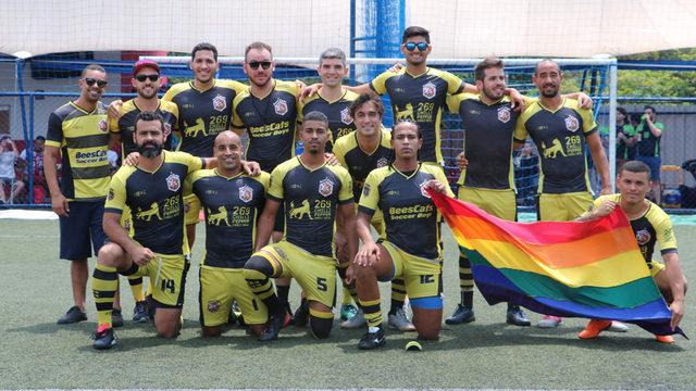 Douglas Braga: Eşcinsel olduğum i&ccedil;in profesyonel futbolu bırakmak zorunda kaldım 1