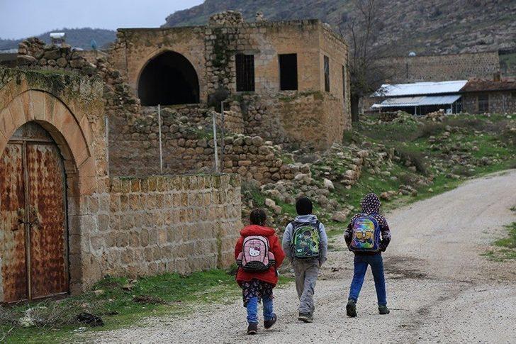 Üç mezhebin birleştiği tarihi köy harabeye döndü G5