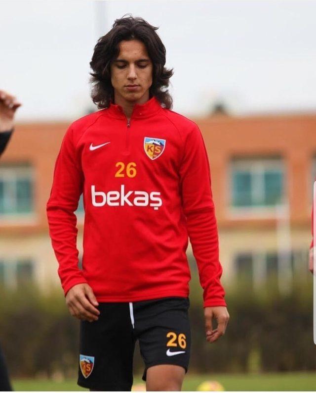 Emre Demir U-16 Milli takımına davet edildi