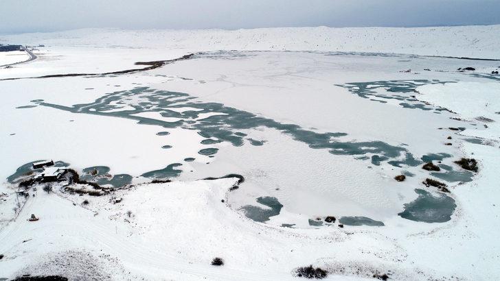 Sivas'ın gölleri buzla kaplandı!  G4
