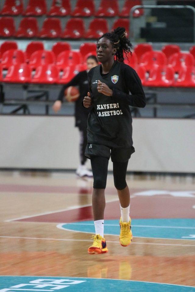 Bellona Kayseri Basketbol’un kozu Ibekwe olacak