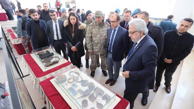Çukurca’da ‘Çanakkale Savaş Malzemeleri Müzesi’ sergisi