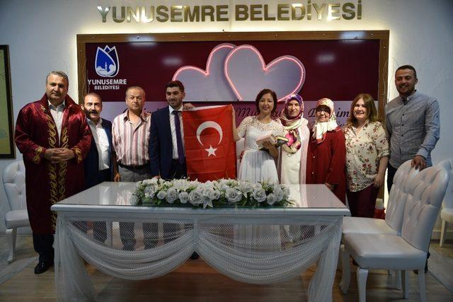 Yunusemre’de bin 500 çift mutluluğa ‘evet’ dedi