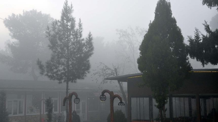 Ak&ccedil;akale&rsquo;de yoğun sis