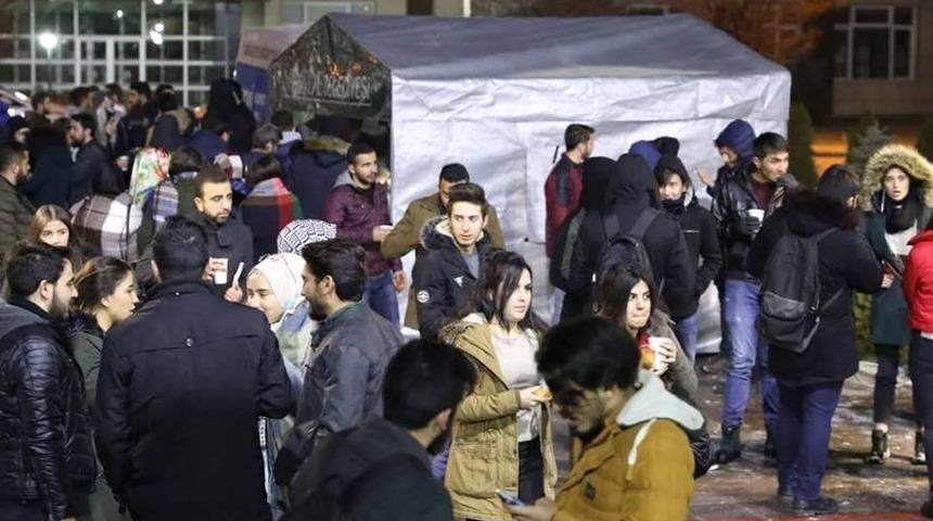 Belediyeden &ouml;ğrencilere sıcak &ccedil;orba ikramı