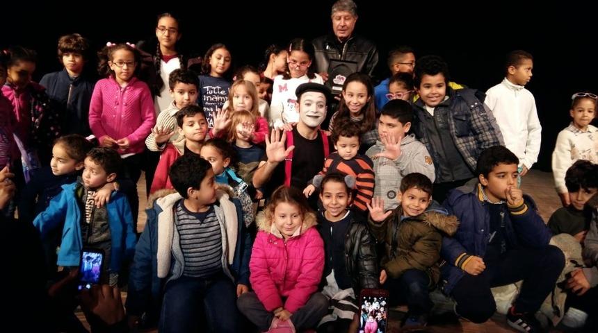 İzmirli pandomimcinin Tunus&rsquo;da b&uuml;y&uuml;k başarısı