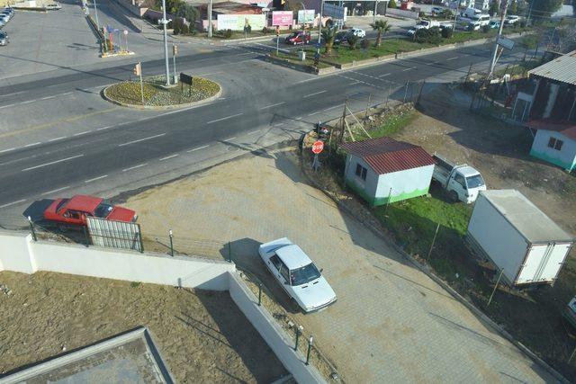 Nazilli Belediyesi yenilediği ve açtığı yollar ile ulaşım ağını rahatlatıyor