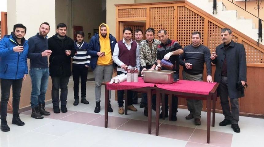 Emet MYO&rsquo;da &lsquo;&Ccedil;aylar &Ccedil;orbalar Bizden AA Notlar &Ouml;ğrencilerimizden&rsquo; etkinliği