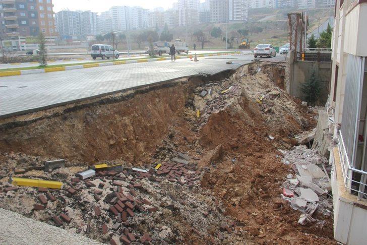 Şanlıurfa'da faciadan kıl payı kurtuldular G3