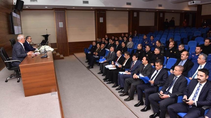 Se&ccedil;im g&uuml;venliği toplantısı Vali Su başkanlığında yapıldı