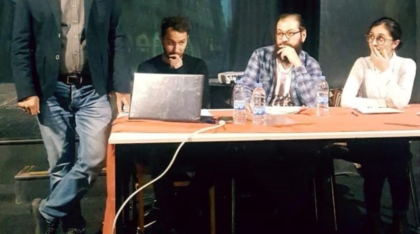 Devlet tiyatro ilişkisi konuşuldu