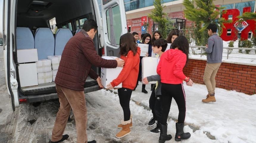 Öğrencilerden, Hayır Çarşısına anlamlı bağış
