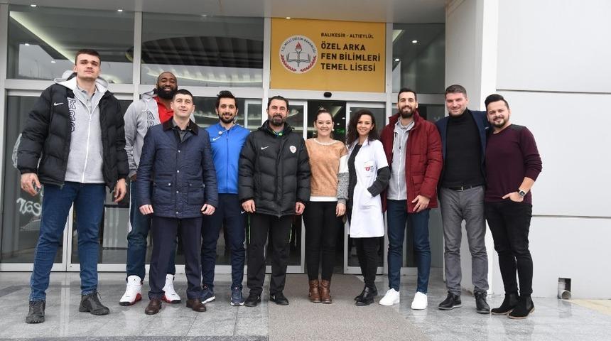 Karesispor panelde öğrencilerle buluştu