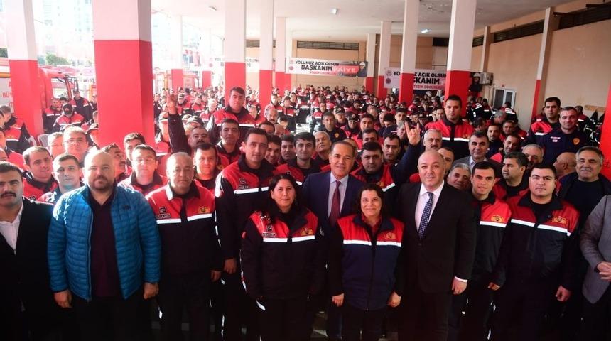 Başkan S&ouml;zl&uuml;: &ldquo;Adana itfaiyesinin te&ccedil;hizatı tam, &ccedil;alışanları fedakar&rdquo;