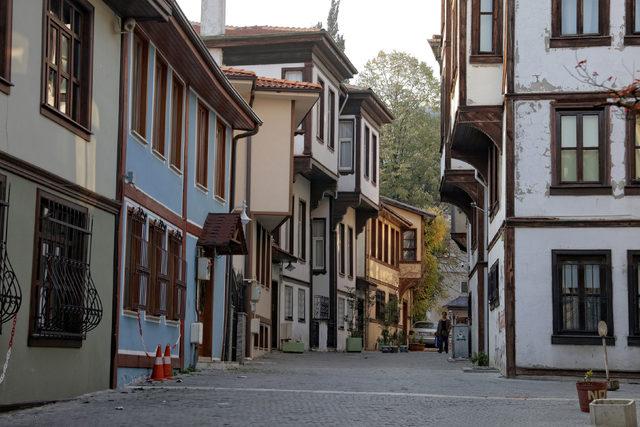 &lsquo;Yaşayan Tarih Hisar İ&ccedil;i&rsquo; ile eski Bursa g&uuml;n&uuml;m&uuml;ze taşınacak 1