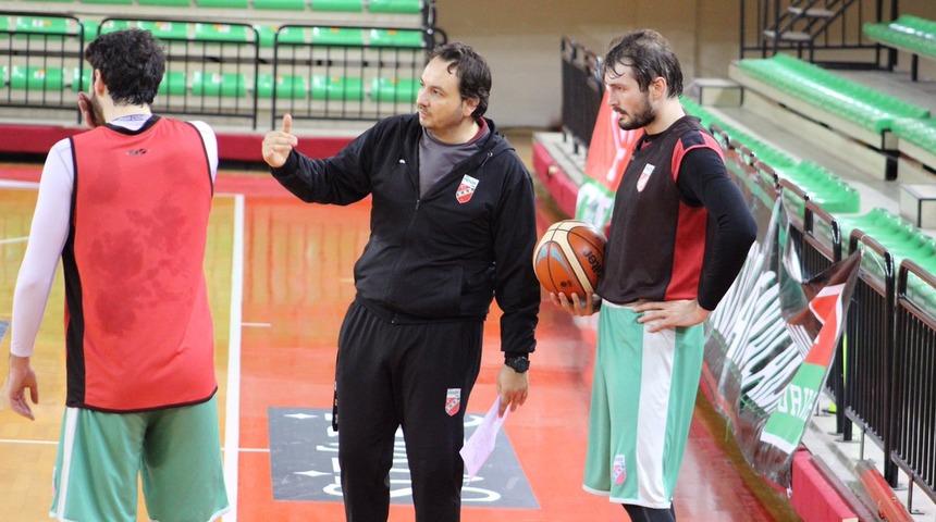 Birkan Batuk yeniden Pınar Karşıyaka'da