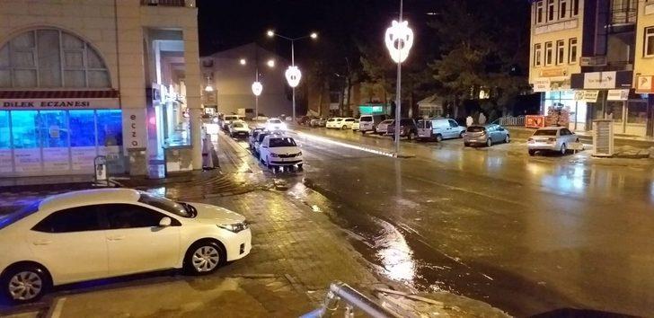 Şuhut’ta şiddetli yağmur ve fırtına G1