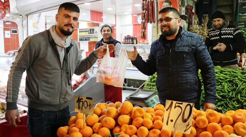 10 poşet getirene 1 kilo portakal bedava