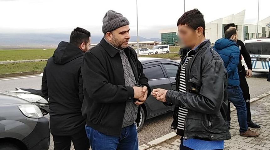 Ş&uuml;pheli şahıs polis ekiplerini harekete ge&ccedil;irdi