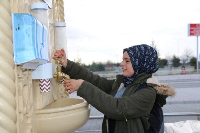 NEVÜ öğrencilerine Nevşehir Belediyesinden sıcak süt ve poğaça ikramı