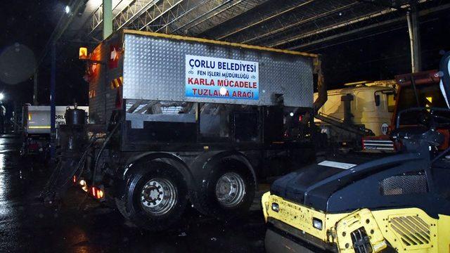 Başkan Sarıkurt karla mücadele ekipleri ile bir araya geldi