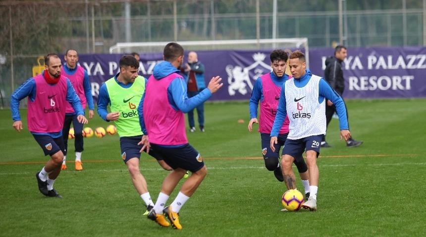 Kayserispor 2 hazırlık ma&ccedil;ı oynayacak
