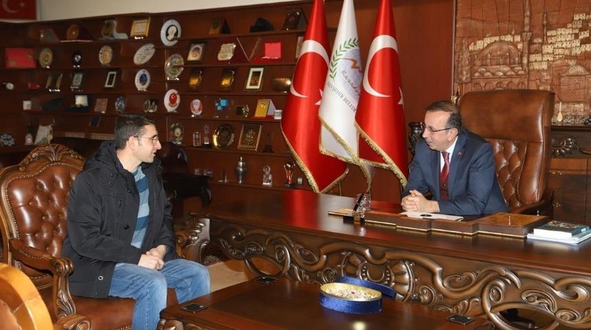 Vatandaşlar halk gününe ilgi gösteriyor