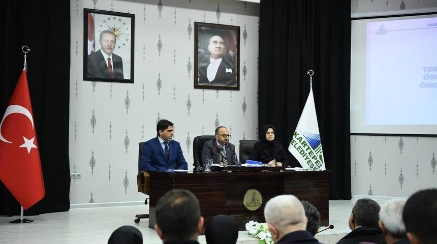 Kartepe&rsquo;de meclis toplantısında 11 g&uuml;ndem maddesi karara bağlandı