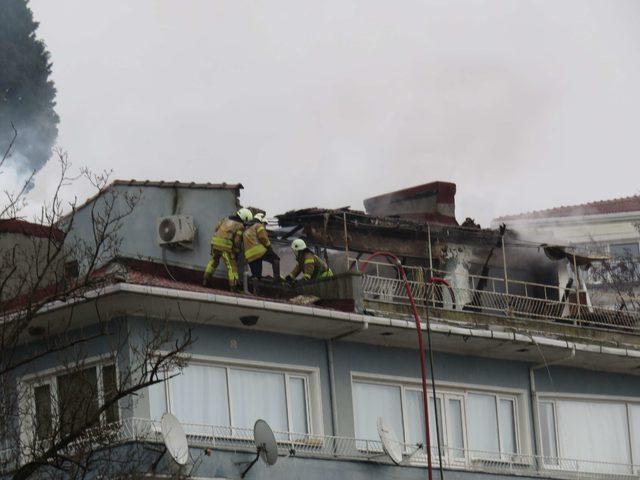 Üsküdar'da korkutan yangın