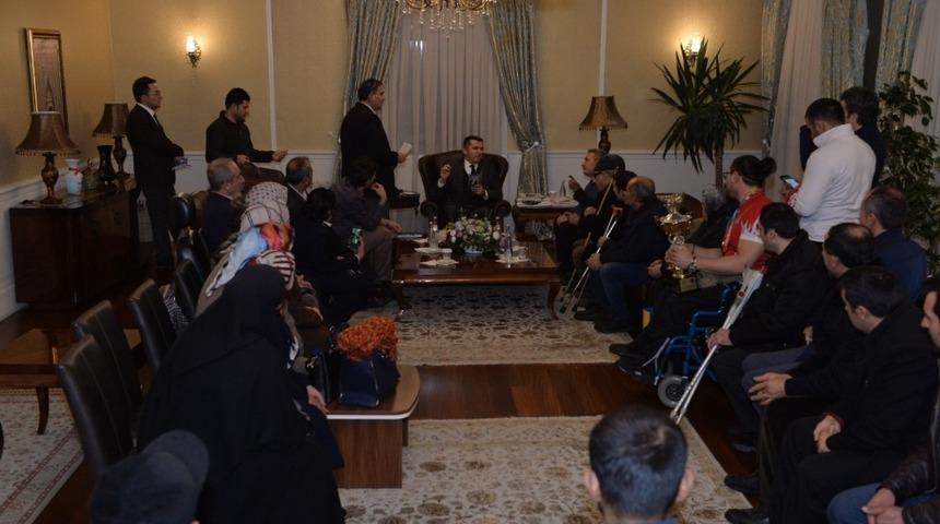 Erzurum&rsquo;un ilk engelli araştırma raporu Vali Memiş&rsquo;e sunuldu