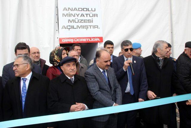 Anadolu Minia Müzesi Sergisi açıldı