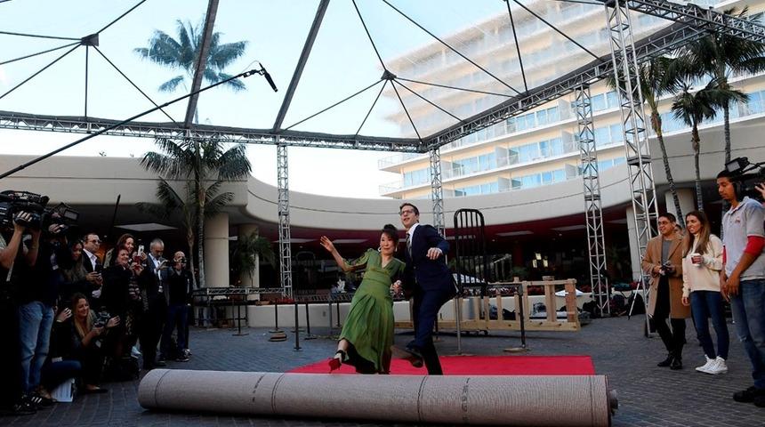 Kırmızı halı açıldı