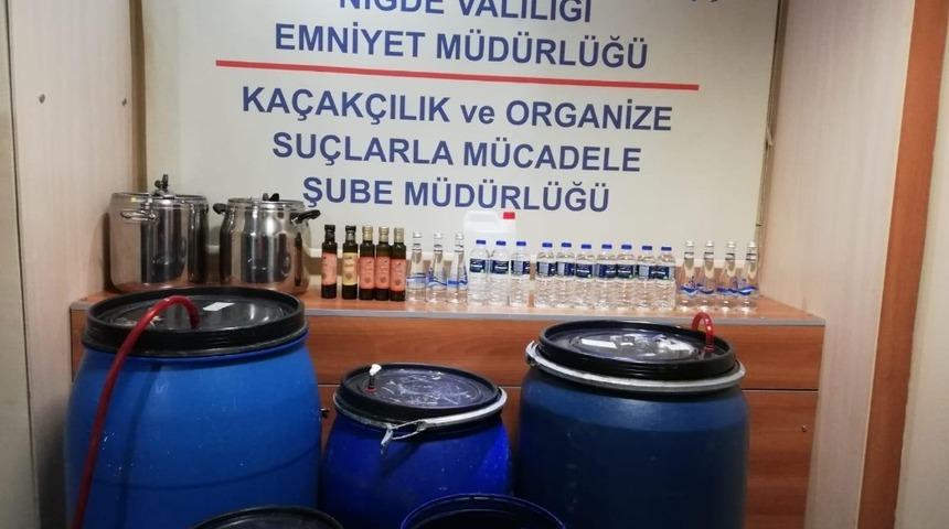 Ka&ccedil;ak i&ccedil;ki satıcısı g&ouml;zaltına alındı