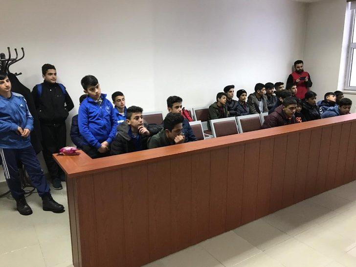 Adliyede adil olmayı anlattılar G3