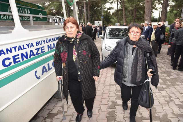 Ahmet Şık ın babası toprağa verildi 3