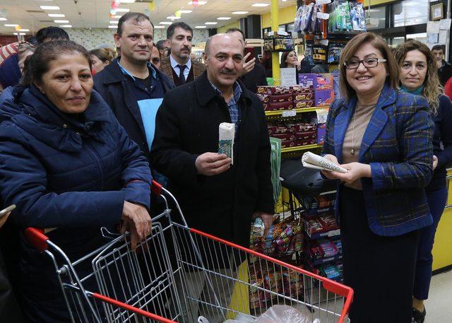Gaziantep'te belediye 600 bin bez alışveriş poşeti dağıtacak