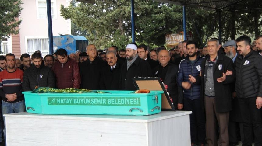 Kazada &ouml;len iş adamı toprağa verildi