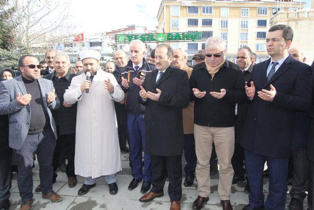 Hayırsever kardeşlerden Suriye’ye yardım tırı