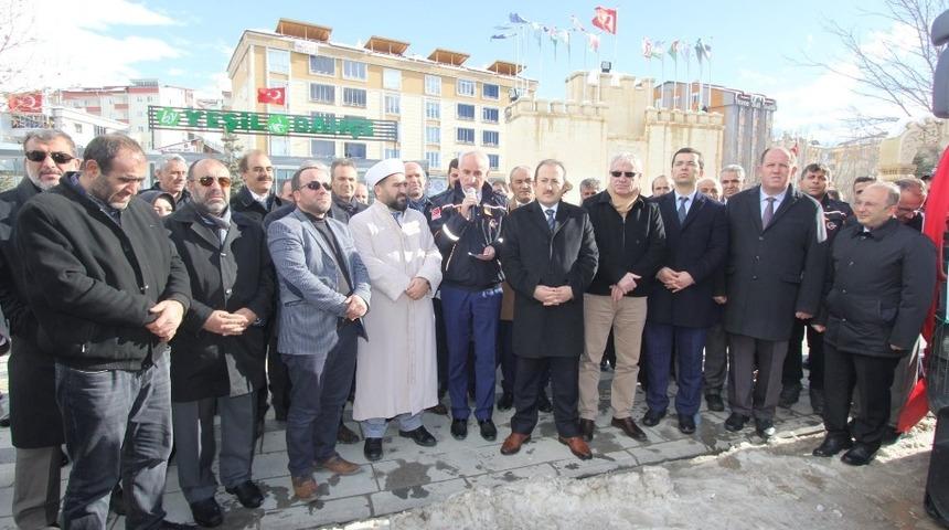 Hayırsever kardeşlerden Suriye&rsquo;ye yardım tırı