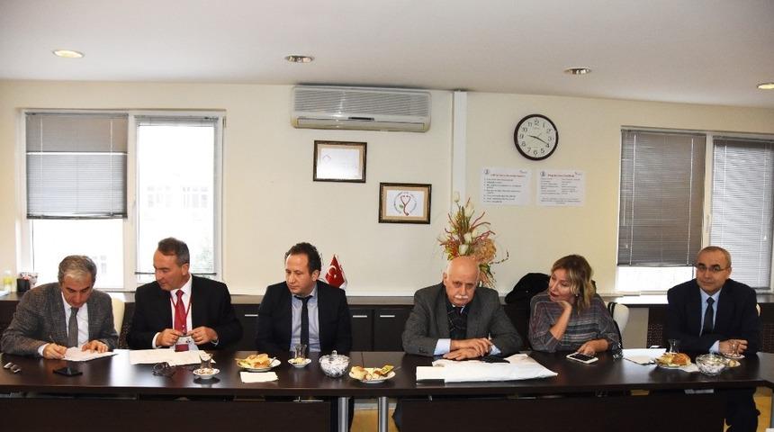 OM&Uuml; Tıpta denetleme yapıldı