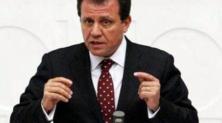 CHP'nin Mersin B&uuml;y&uuml;kşehir Belediye Başkanı adayı Vahap Se&ccedil;er