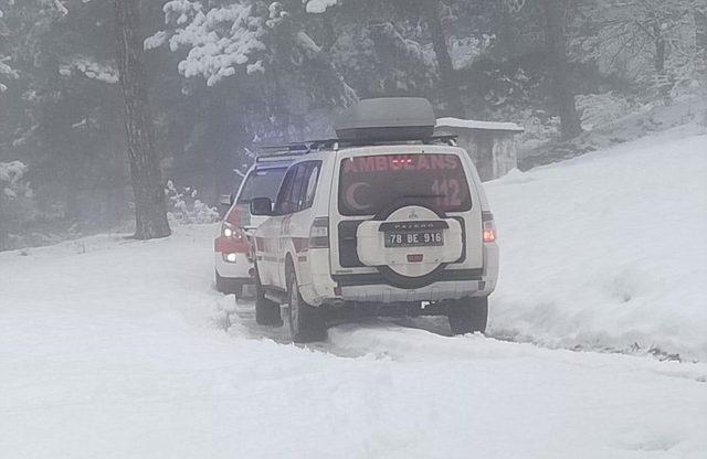 Sağlık ekipleri zor yol şartlarına rağmen hastaya ulaştı