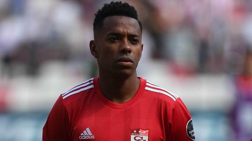 Başakşehir, yeni transfer Robinho i&ccedil;in imza t&ouml;reni d&uuml;zenleyecek