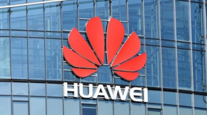Huawei iPhone ile Tweet attı!