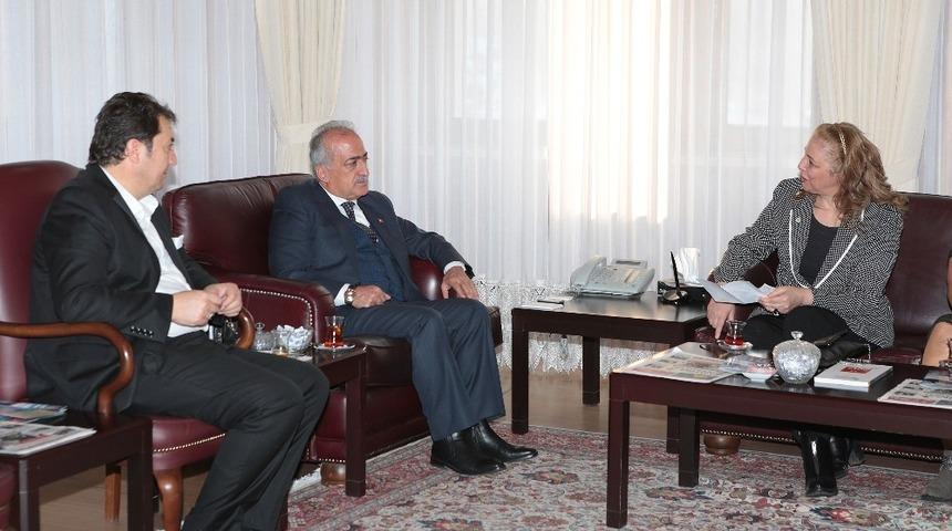 Mobbing ile M&uuml;cadele Derneği, Rekt&ouml;r &Ccedil;omaklı&rsquo;yı ziyaret etti